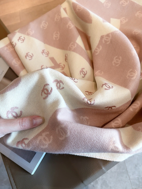 ブランドマフラー角部分ディテール